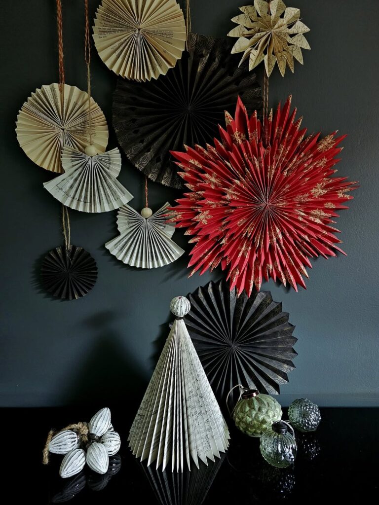 Christmas Decorations from Paper - Workshop